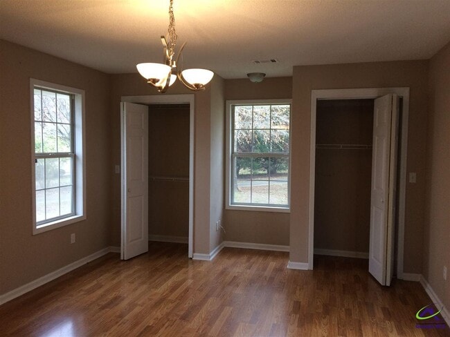 Photo - 138 Salem Dr