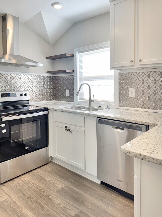 Photo - Newly Updated Jefferson Home with Spacious Backyard