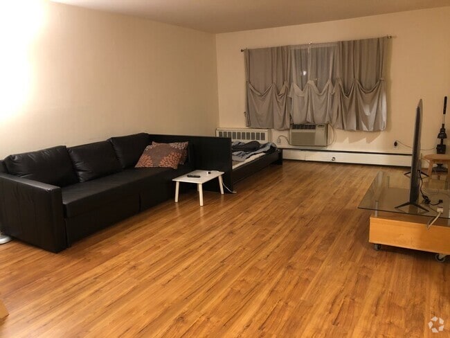 Building Photo - 1319 Anderson Ave Unit 16 Rental