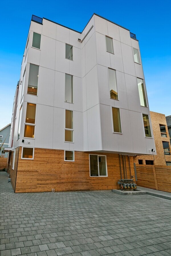 Building Photo - 839 NW 54th St Rental