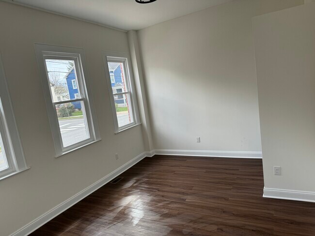 43 1st Ave Unit 1