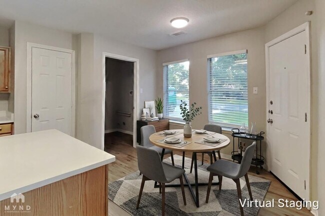Photo - 598 Orangewood Dr