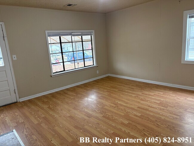 Photo - 249 S Richmond Ave