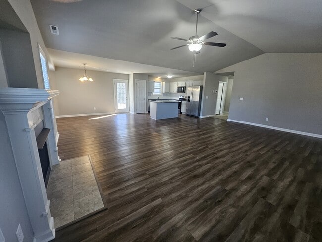 Photo - 318 N Landing Dr