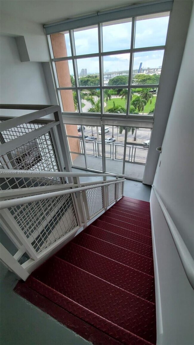 Photo - 253 NE 2nd St Unit 434