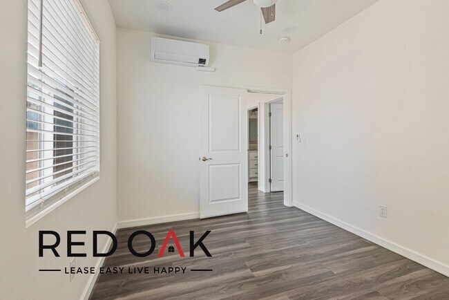 Photo - Amazing Two Bedroom Walk-Up with Spacious ... Unidad 6742.5