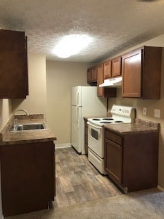 1&2 bedroom garden kitchen