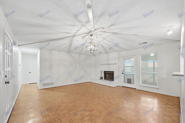 Photo - 709 Villa Ridge Dr