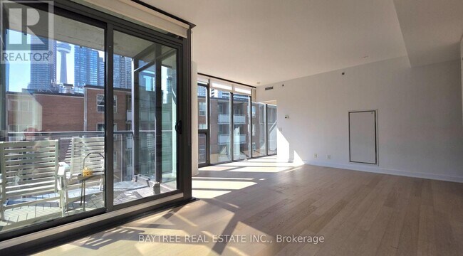 Photo - 15 Beverley St Unit 608