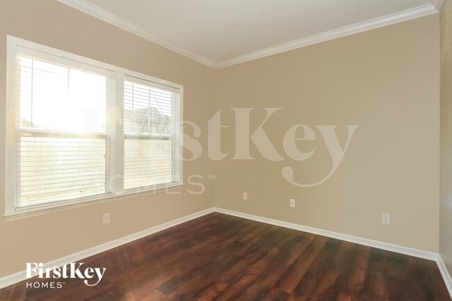 Photo - 3845 Streamside Dr