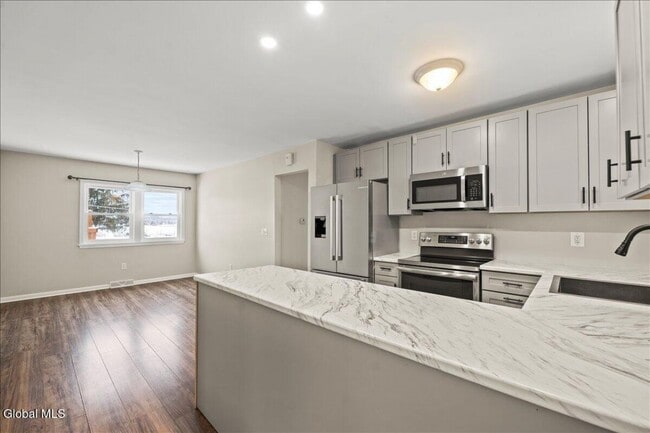 Photo - 314B Goode St