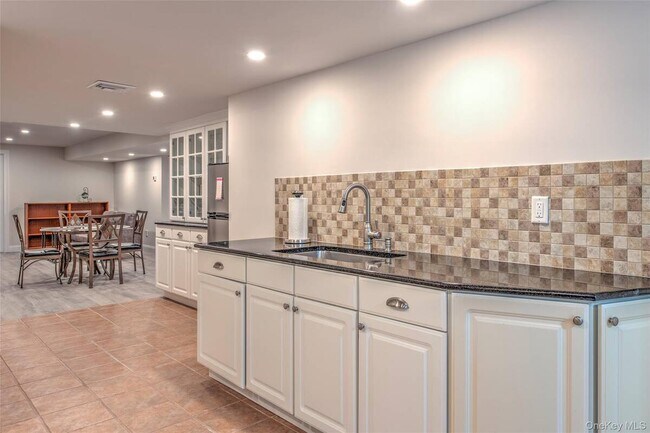 Photo - 17 Cobbler Ln