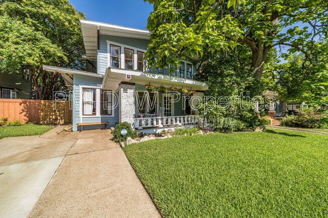 Building Photo - 215 S Montclair Ave Rental