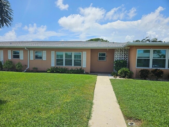 Photo - 130 N High Point