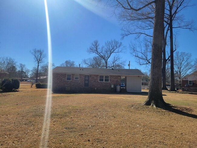 Photo - Cozy 3 Bedroom 1.5 bath