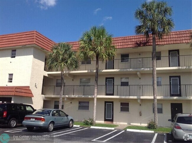 Building Photo - 3550 NW 104th Ave Unit 5 Rental