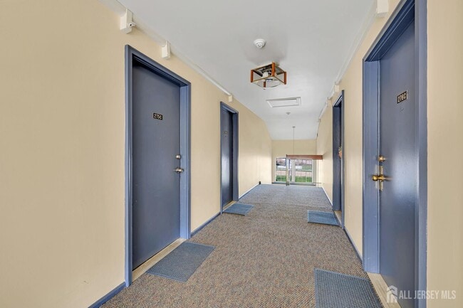 Photo - 275 Alpine Way Unit 2753