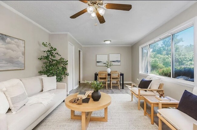 Photo - 7952 Rainbow Dr