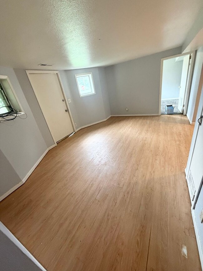 Photo - 3823 Ridge Ave Apartment Unit Ridge Lower