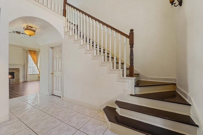 Photo - 6907 Keats St