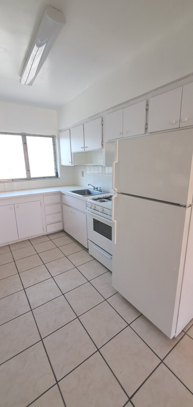 Photo - 28 Majorca Ave