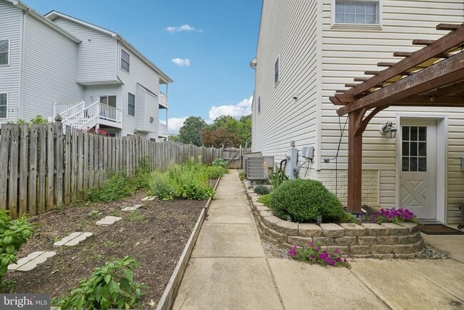 Photo - 713 Mimosa Cove Rd