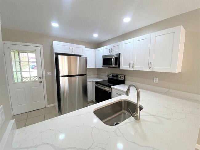 Photo - 1984 Sunshine Blvd Unit #C