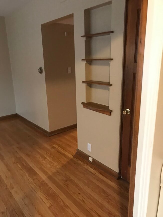 Photo - 2560 N Wauwatosa Ave Unit 4