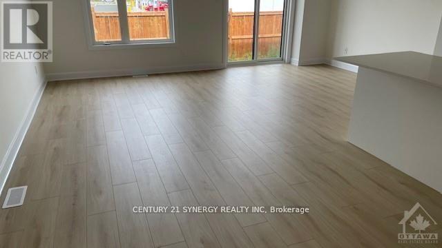 Photo - 110 Succession Court