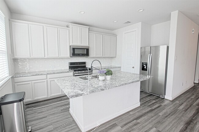 10005 Brickhouse Dr