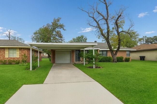 Photo - 9029 Homewood Ln