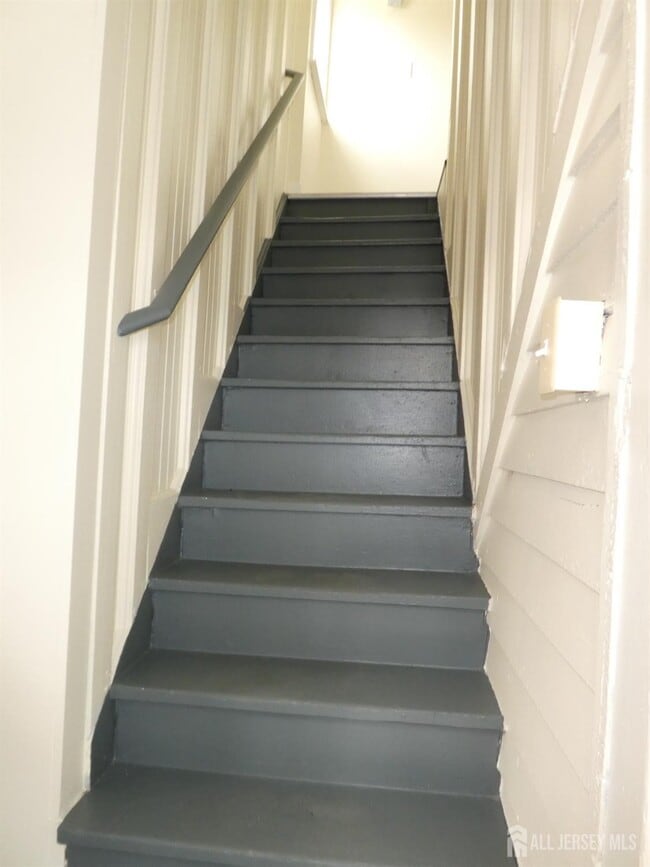 Photo - 1354 Stelton Rd