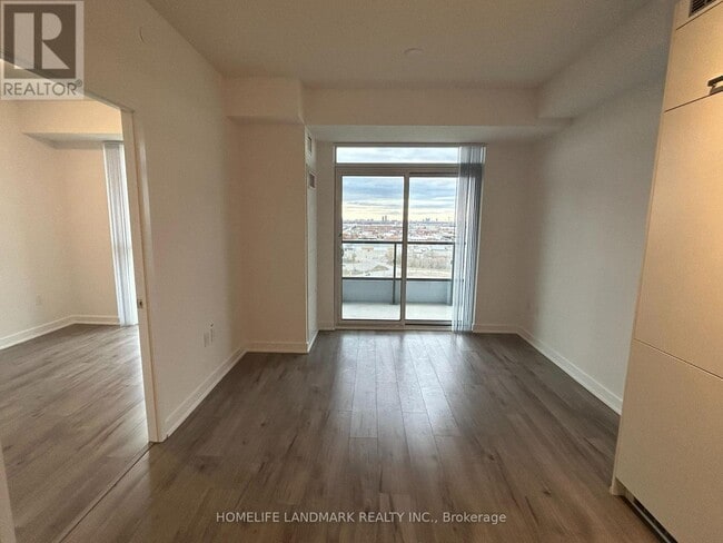 Photo - 60 Honeycrisp Cres Unit 1511