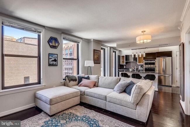 Building Photo - 631 D St NW Unit 934 Rental