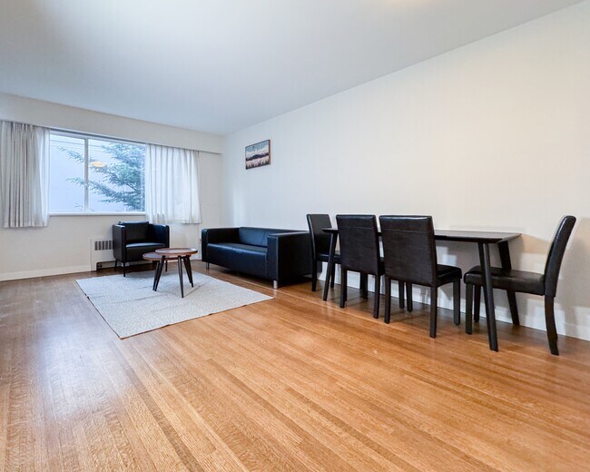 Photo - 1925 Nelson St Unit 105