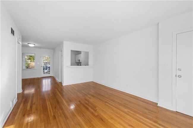 Photo - 56 Mobile Ave NE