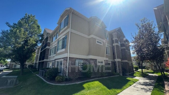 Building Photo - 155 N 1120 W