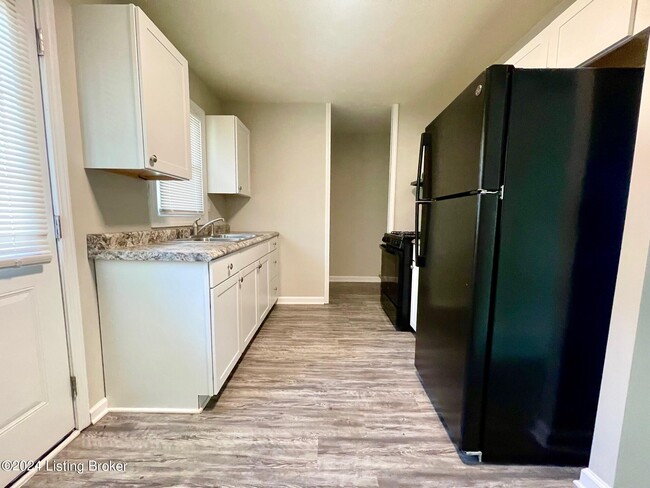 Photo - 5401 Ailanthus Trail