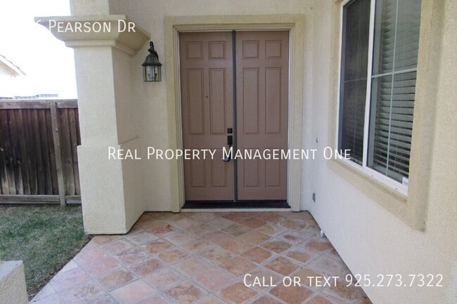 Photo - 576 Pearson Dr