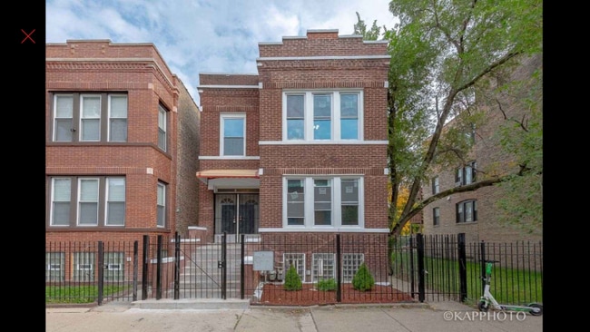 Building Photo - 909 N Hamlin Ave Rental
