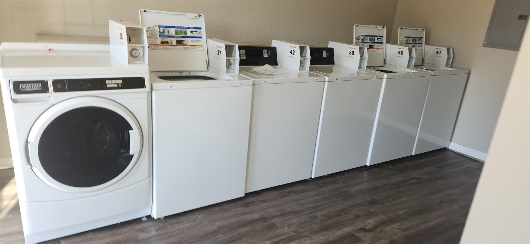 Photo - 298 W Avenue A