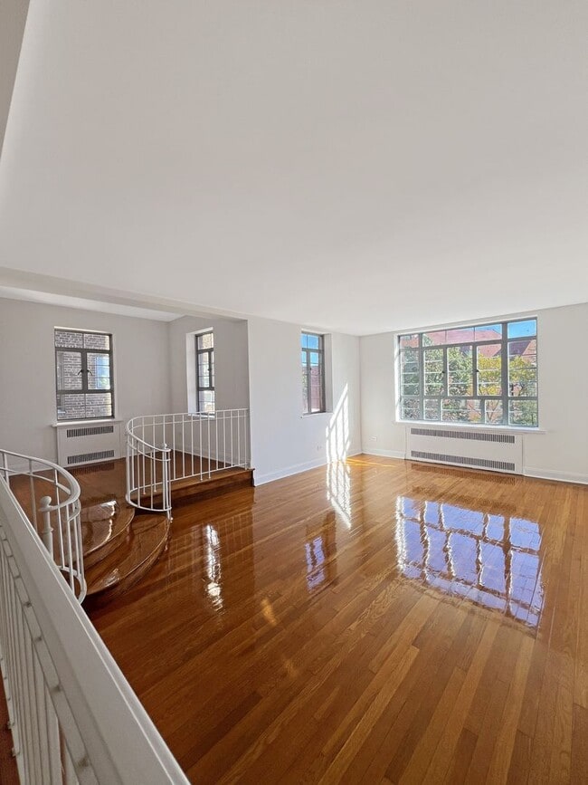 Photo - The Leslie — A Private Garden Enclave for the Modern New Yorker Unit 43W