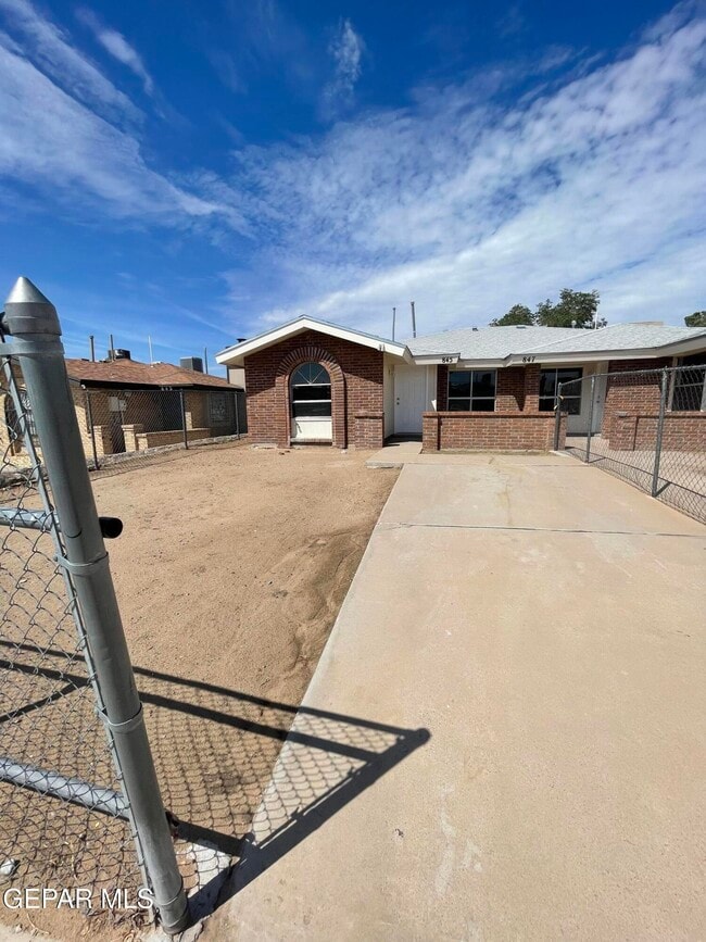 Building Photo - 845 Montera Rd Rental