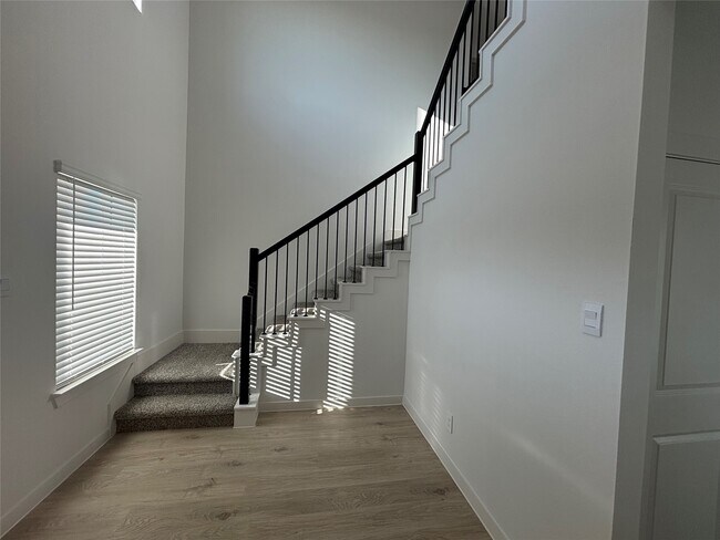 Photo - 4315 Windsor Frst Ct