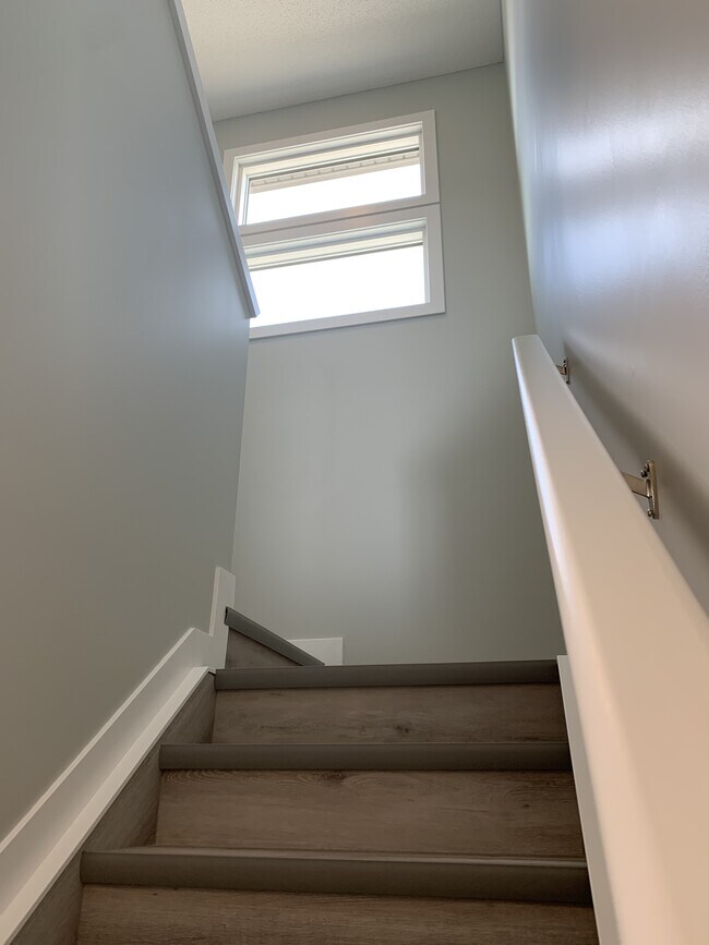 Photo - 6469-177A 177A Ave