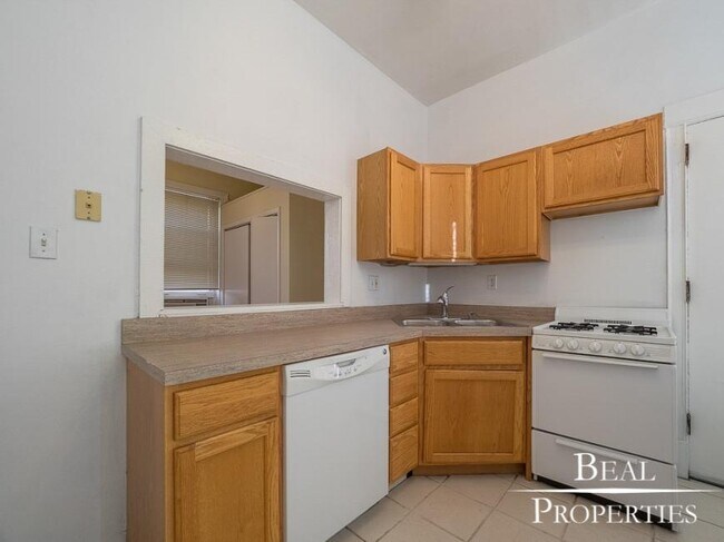 Photo - 2 bedroom in CHICAGO IL 60610 Unit B1
