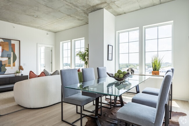 2BR, 2BA - 1204SF