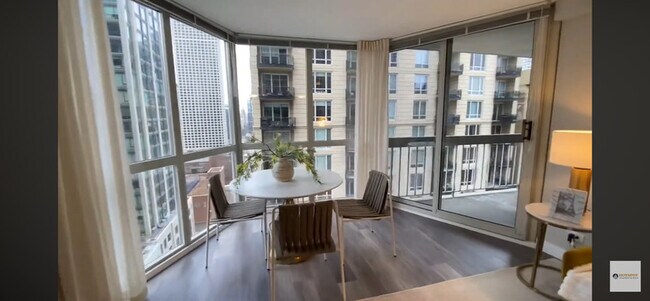 Photo - 40 E Delaware Pl Unit 12F