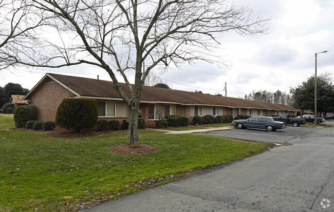 Trinity Park Apartments - Trinity Park Apartments
