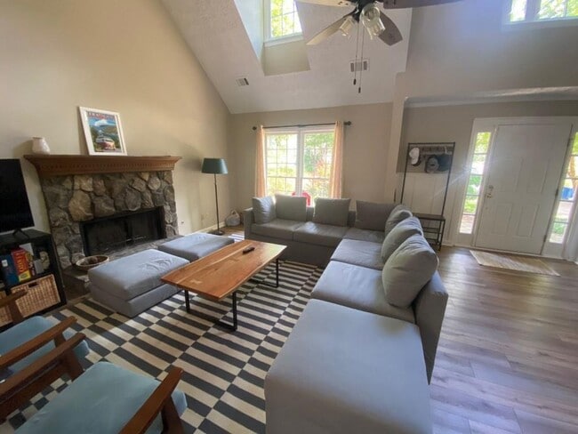 Photo - 420 Ridge Ct